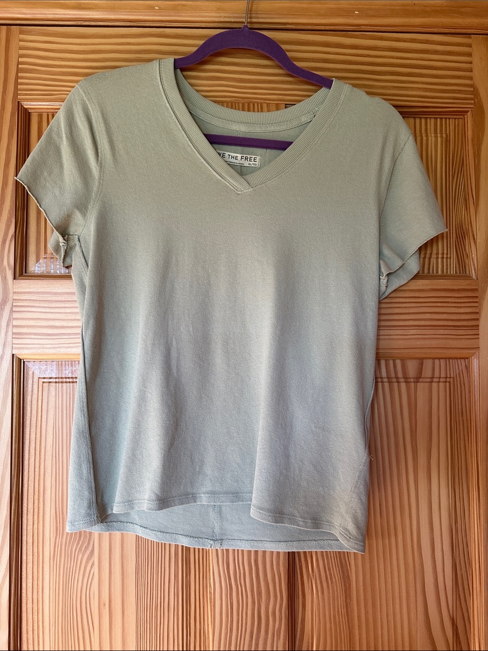 We The Free Sage V-Neck Short Sleeve Top Size XL